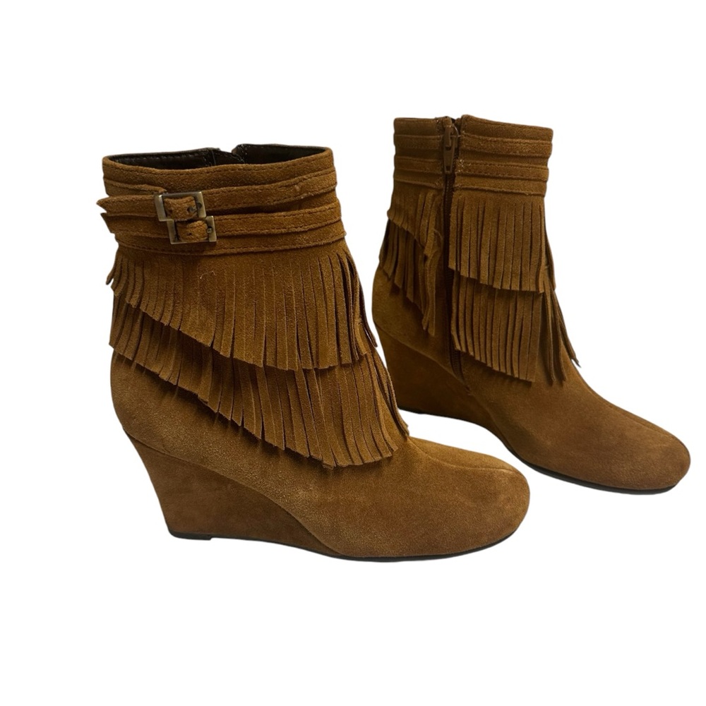Womens Aerosoles Plumming Bird Fringe Wedge Ankle
Boots - Dark Tan Suede size6.5 - Picture 2 of 15